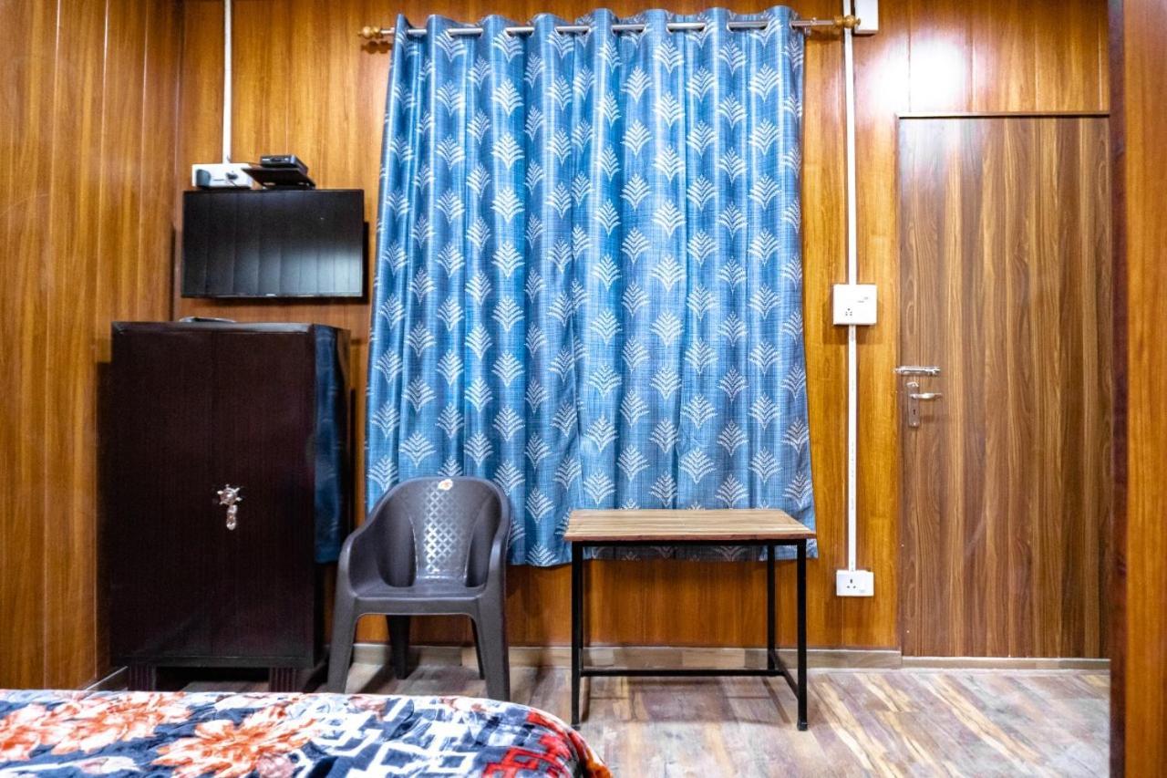אלמורה Mehra Cottage מראה חיצוני תמונה