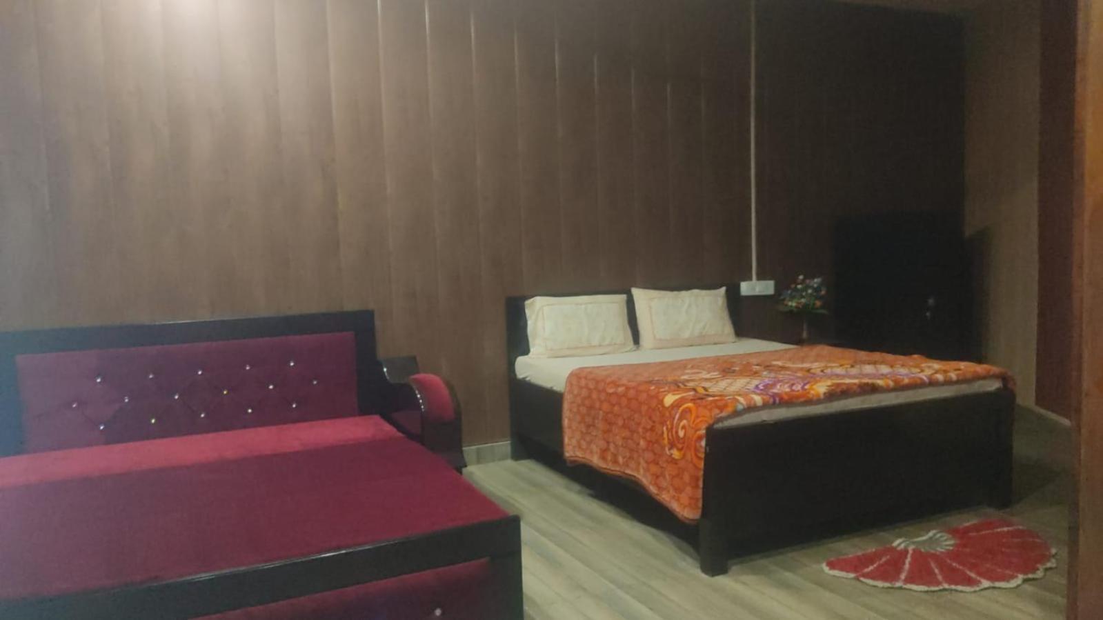 אלמורה Mehra Cottage חדר תמונה